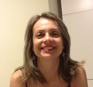 555616_105916032891224_1843858774_n