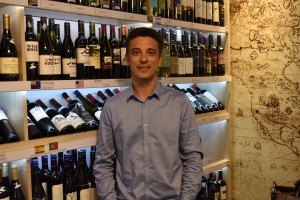 Empresário Paolo Faroni convida para o 2º Encontro Amantes de Vinho, na APVE, em São José dos Campos