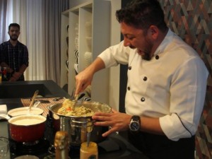 Chef Alexandre Bertolasse comandou a nova cozinha da Maison Revest